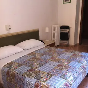 Gambara Hotel Milão